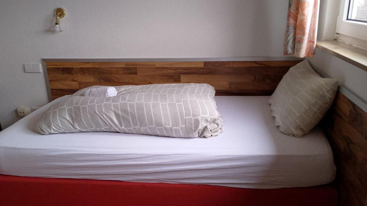 Monteurzimmer - Waldbronn Kültér fotó